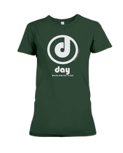 Family Famous Day Circle Vibe Ladies Tee